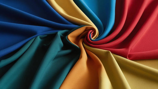 Farben der Stoffe kombinieren