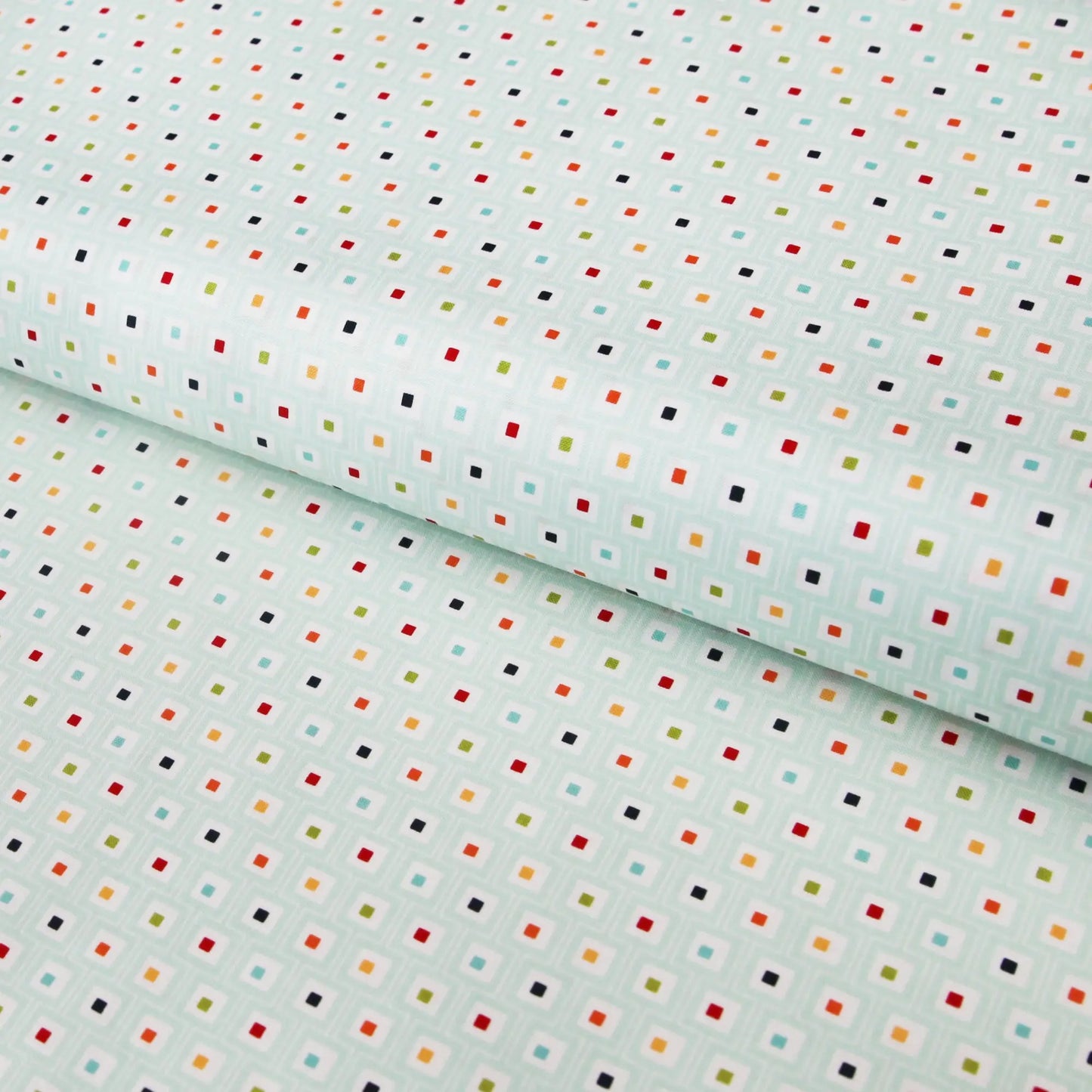 Baumwollstoff "Play Ball bunte Quadrate auf aqua" von Riley Blake - Patchwork Stoffe Kudellino