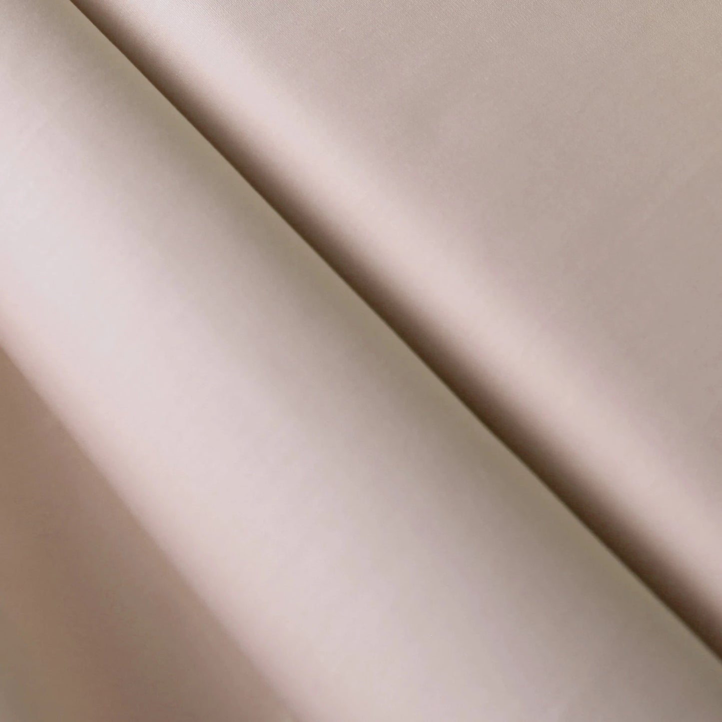 Sandfarbener, einfarbiger Baumwollstoff auf Rolle, Qualität von Stoffe-Kudellino, Sale-Angebot.