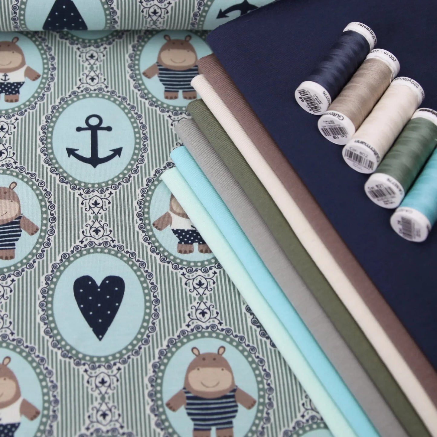Baumwolljersey "Hippos Maritim" - Jersey Stoff in grün mint - Stoffe Kudellino - Bündchenstoffe, Jersey Stoffe und mehr...