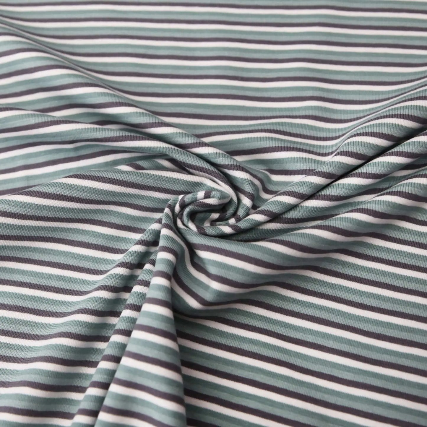 Baumwolljersey "Streifen 3mm" - Jersey Stoff rauchmint grau weiß - Stoffe Kudellino - Bündchenstoffe, Jersey Stoffe und mehr...