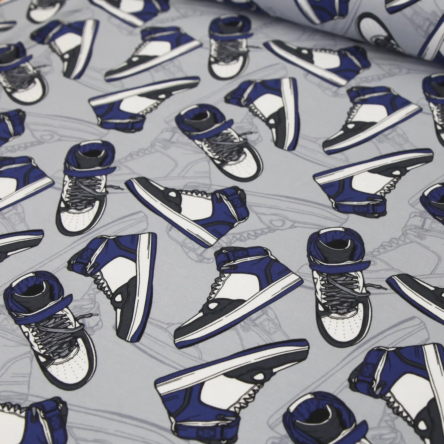 Baumwolljersey "Sneaker grau-blau" Stoffe Kudellino
