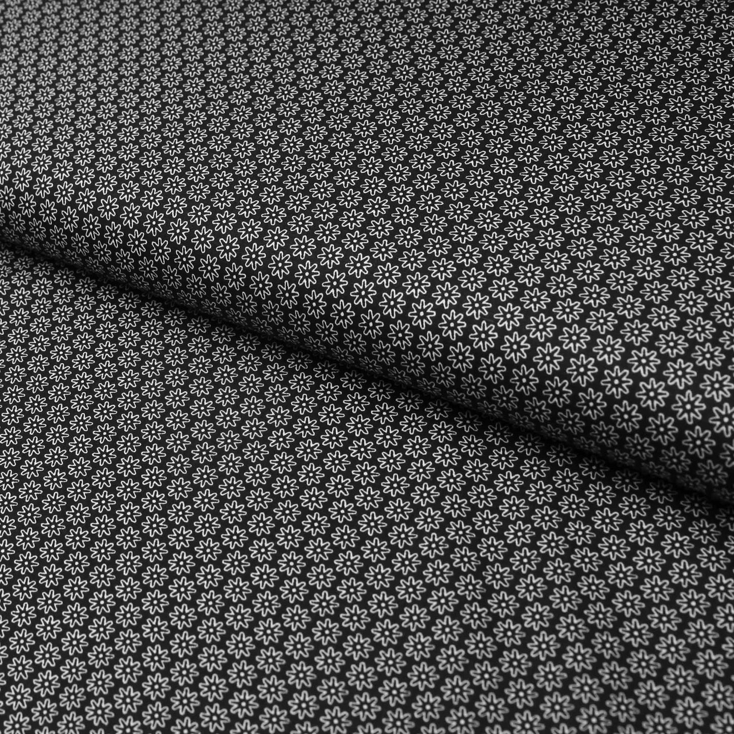 Baumwollstoff Blumen Umriss / Popeline " 0,8 cm weiße Blumen auf schwarz - Stoffe Kudellino - Bündchenstoffe und mehr...