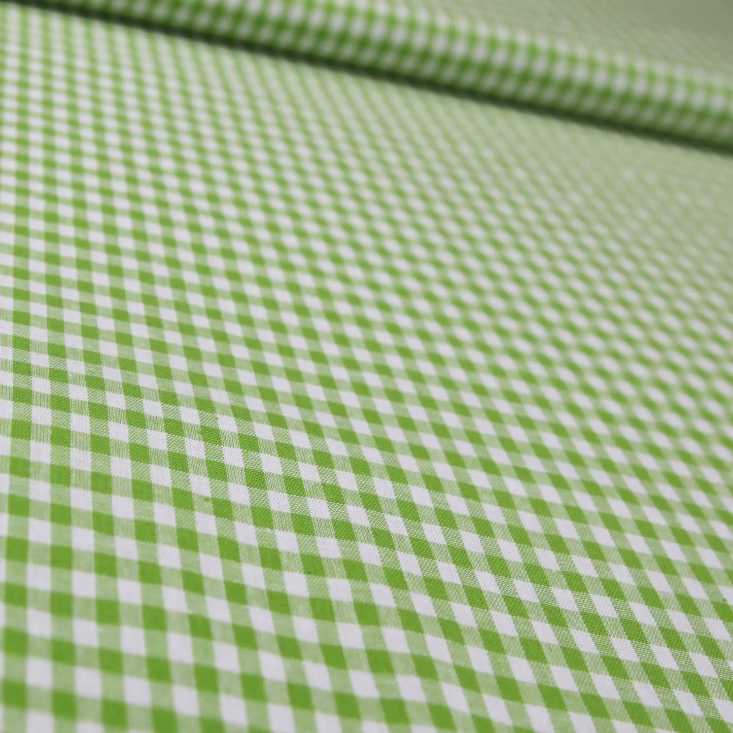 Baumwollstoff kariert / Popeline "0,5 cm weiß/lime grün Stoffe Kudellino