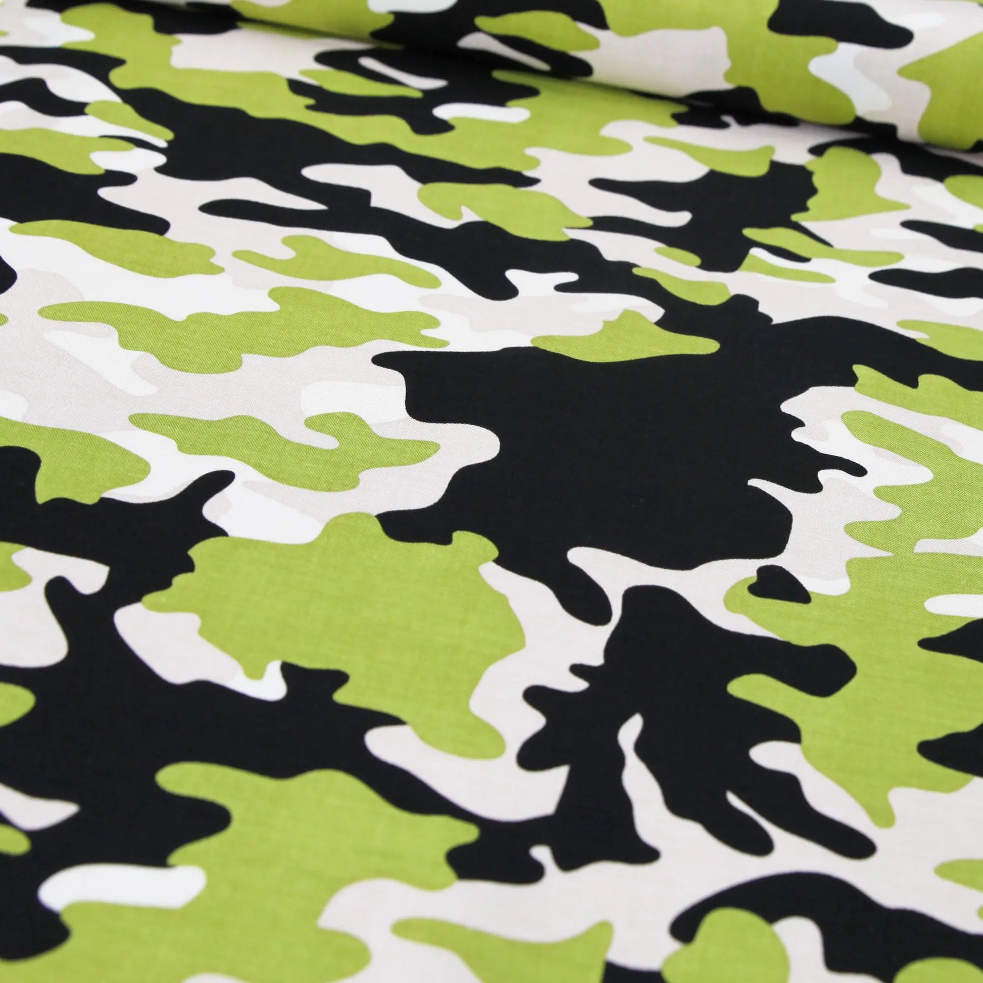 Baumwollstoff "Military MAX Camouflage" Tarnflecken von Riley Blake - Stoffe Kudellino - Bündchenstoffe und mehr...