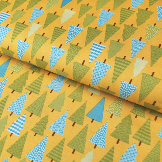 Baumwollstoff "Happy Camper - Tannenbäume" von Riley Blake - Baumwolle gelb - Stoffe Kudellino